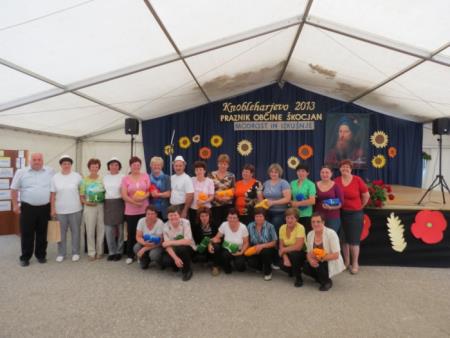 KNOBLEHARJEVO - 2013 - MODROST IN IZKUŠNJE-SREČANJE STAREJŠIH 17